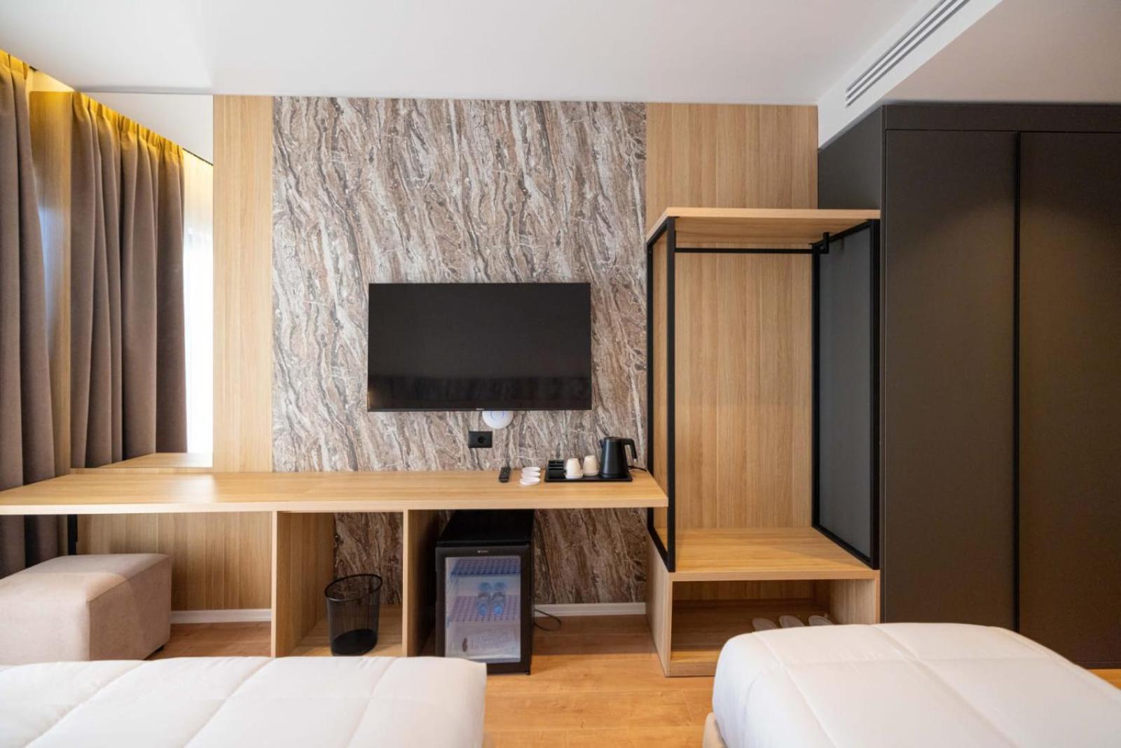 Tris3 Hotel Radhime Exterior photo
